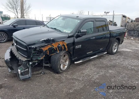 2017 Ram 1500 Express 4X4 5'7 Box z USA, uszkodzony, nr VIN 3C6RR7KT9HG543715